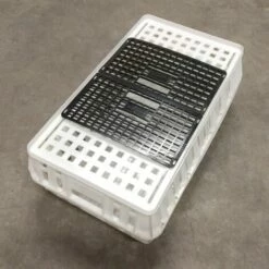 POULAILLER DIRECT Cage De Transport Volaille Conique 80x50x30cm 1 Porte Noire Et Blanche - Blanc